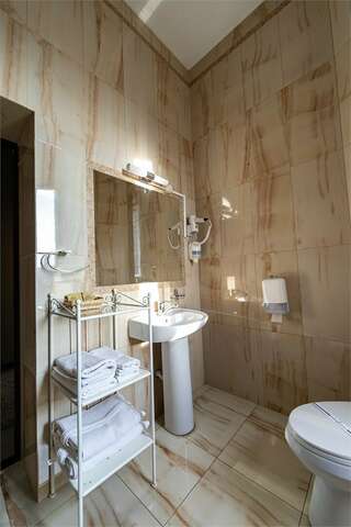 Гостиница Крепость Махачкала Люкс с балконом-6