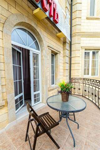 Гостиница Крепость Махачкала Люкс с балконом-5